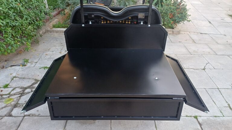 Club Car Precedent 2015 πράσινο ηλεκτρικό golf cart με cargo box και μπεζ δερμάτινα καθίσματα