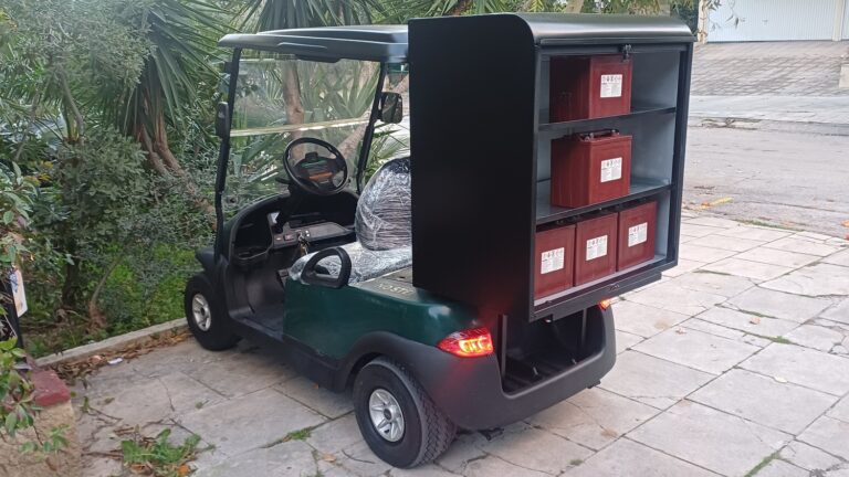 Club Car Precedent 2015 πράσινο ηλεκτρικό golf cart με μαύρη ανοιχτή καμπίνα room service με φορτίο μπαταριών lead acid και ρολό ασφαλείας πίσω