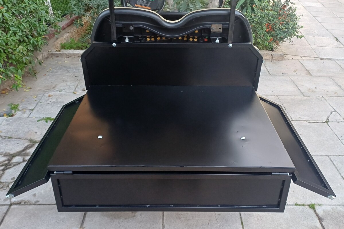 Club Car Precedent 2015 πράσινο ηλεκτρικό golf cart με cargo box και μπεζ δερμάτινα καθίσματα