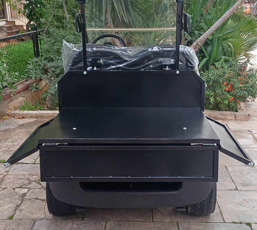 Club Car Precedent 2015 λευκό ηλεκτρικό golf cart με αποσπώμενο ανοιχτό cargo box και μαύρα δερμάτινα καθίσματα